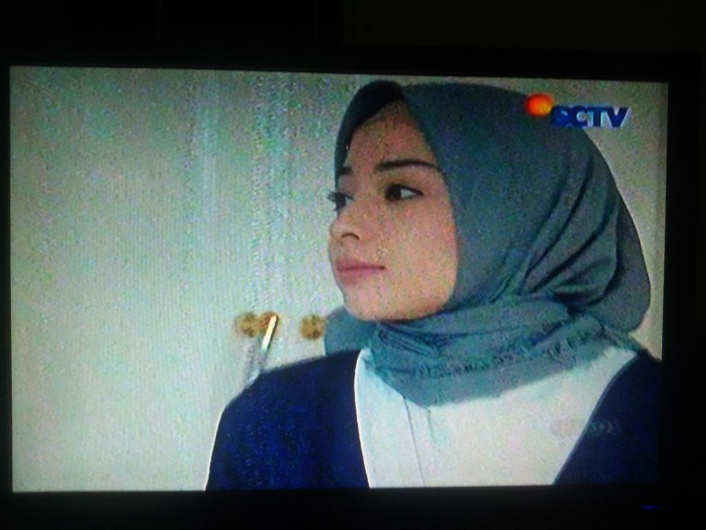 ikamarliana8's tweet photo. Awal Naila mulai berhijabππ
@OfficialASPro @SCTV_
#NailaSCTV https://t.co/DKPHhpRZSh