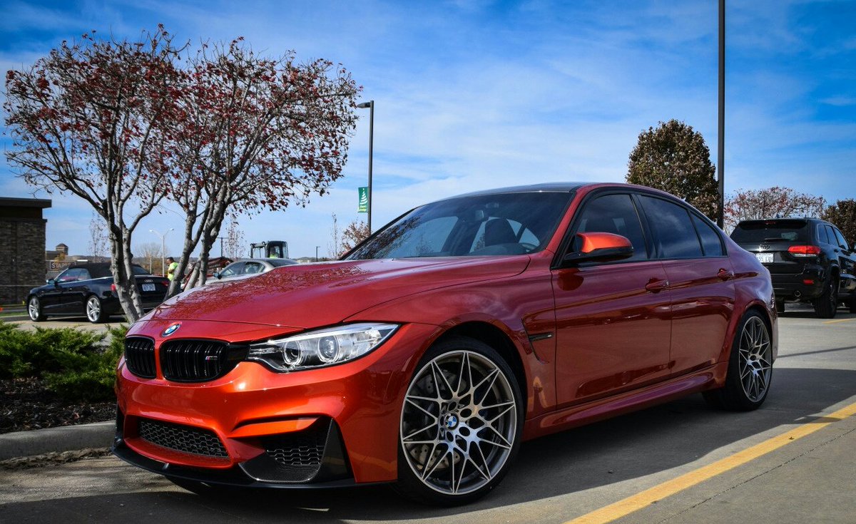 OtsileJK's tweet photo. You need to see these rims live! #BMWM3 @Zambesi_Auto @fatimils @GabrielsStefaan @JH_81 @cars_pixels @BMW https://t.co/DUkkfuXJ6E