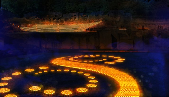 Lumignons du cœur : 25 000 bougies dans l'odéon antique de Fourvière pour <a href="/AssociationESF/">Electriciens sans frontières</a> ow.ly/uzra306R7oT #FDL2016 #Lyon