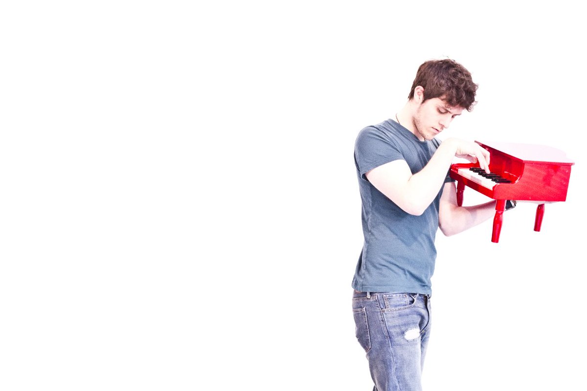 LiquidEnts's tweet image. New post is up on the blog for the lovely @GeorgeMontague | Take a read here: bit.ly/2hdGlhd   

#MusicBlog #NewMusic #LiquidEnts