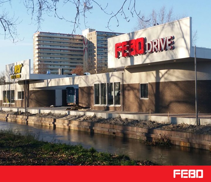 FEBO_VERS's tweet photo. Zaterdag opent in Oostzaan de eerste Drive Thru van FEBO  #nieuw #Febo #Drive #Innovatie https://t.co/LPbZNhocX6