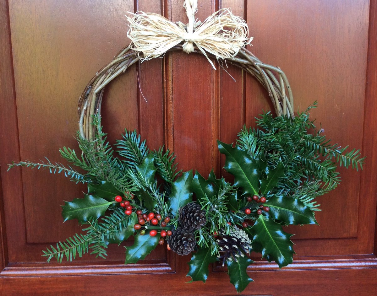 Thanks Julie for a great Xmas willowcraft workshop. For more details see Facebook julieatpipcottage