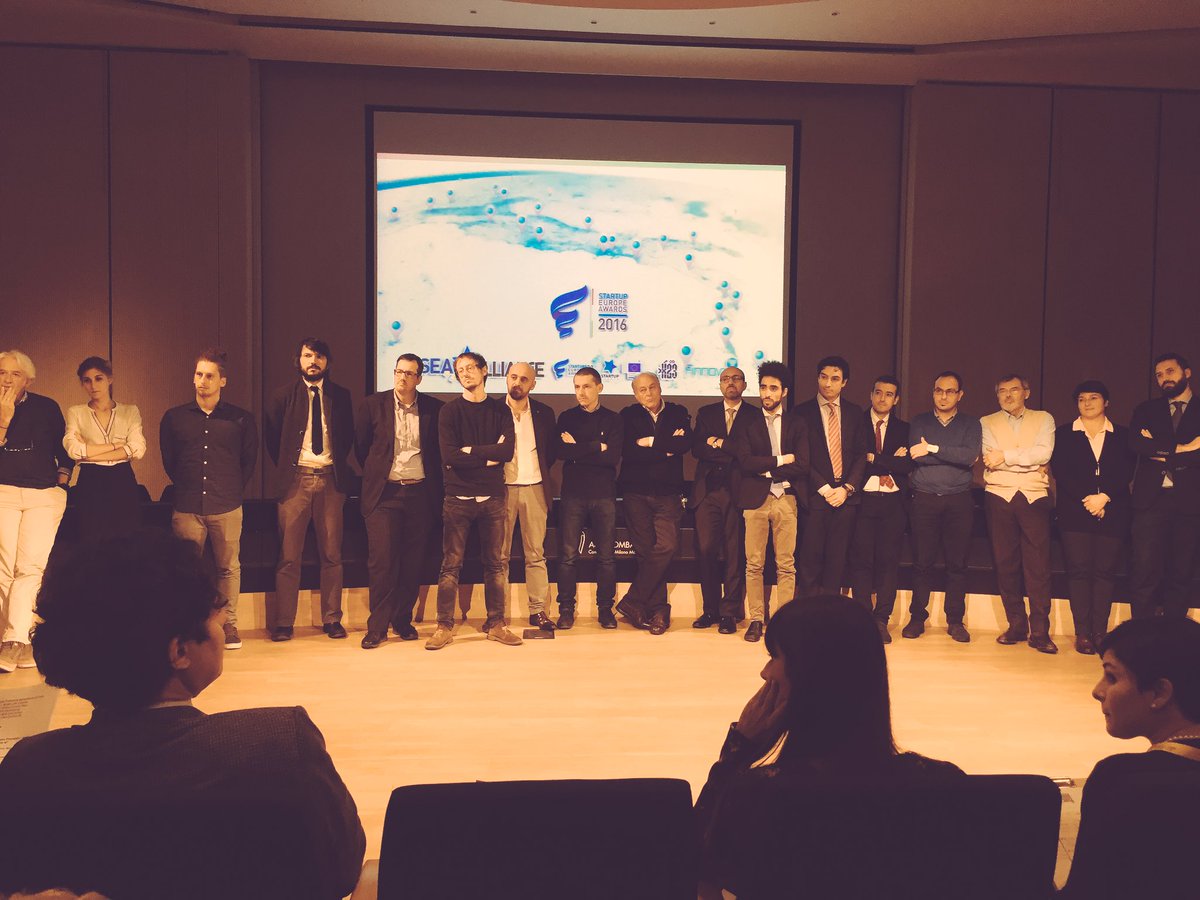 Domande a bruciapelo dalla giuria per i primi tre gruppi di #startup per la finale di #SEUAItaly2016.