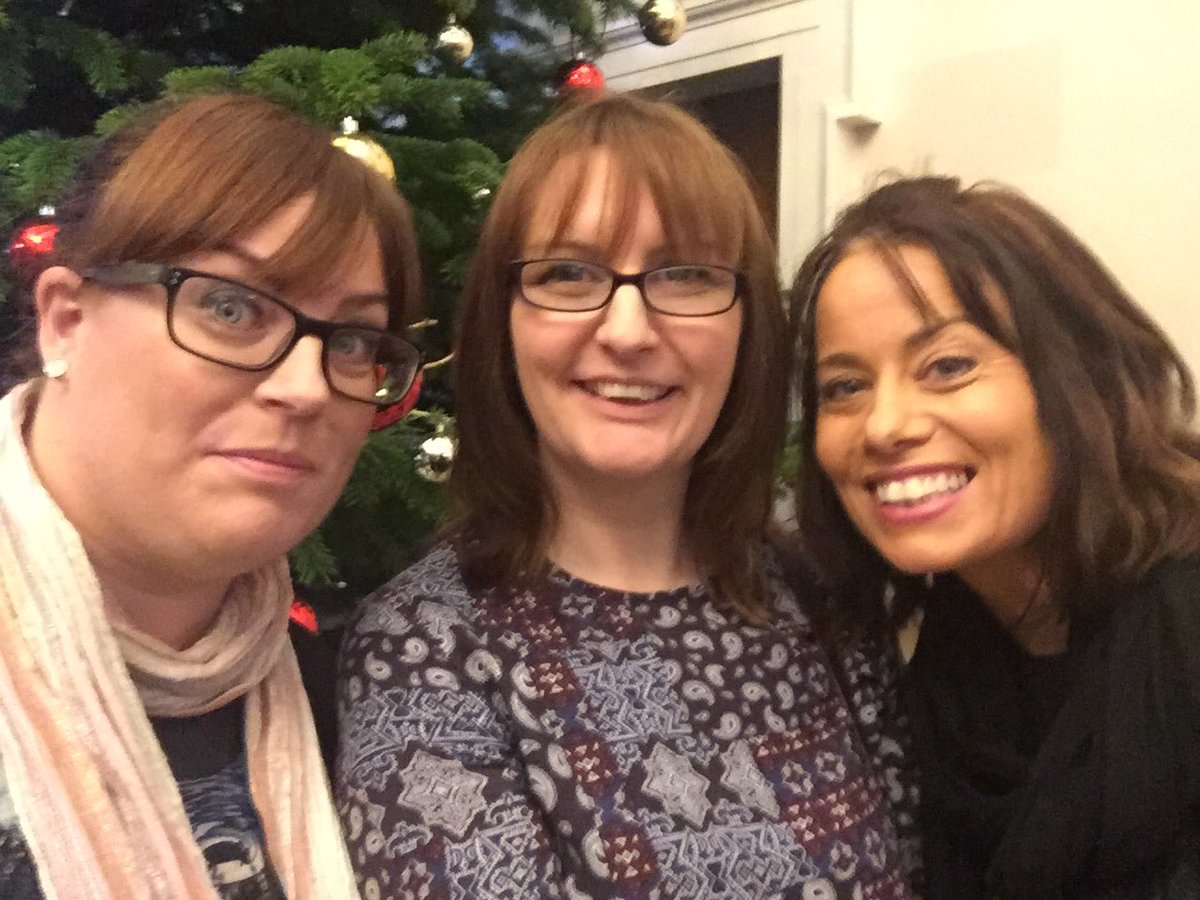 illier's tweet photo. Morning at Dáil Éireann 😊😊#parentsroom @hsclscoilmhuire @fionulaf74 @LouiseMorbin https://t.co/hzPniYAzlF