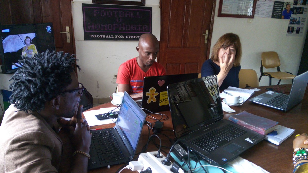 tiedjou's tweet photo. Rencontre intéressante avec l'évaluation de L'UE pour le projet @PanosAO @ADEFHOCAM Au #Cmr #civ Et #Senegal. Need to change  @AliceNkom https://t.co/diWkNCnsrQ