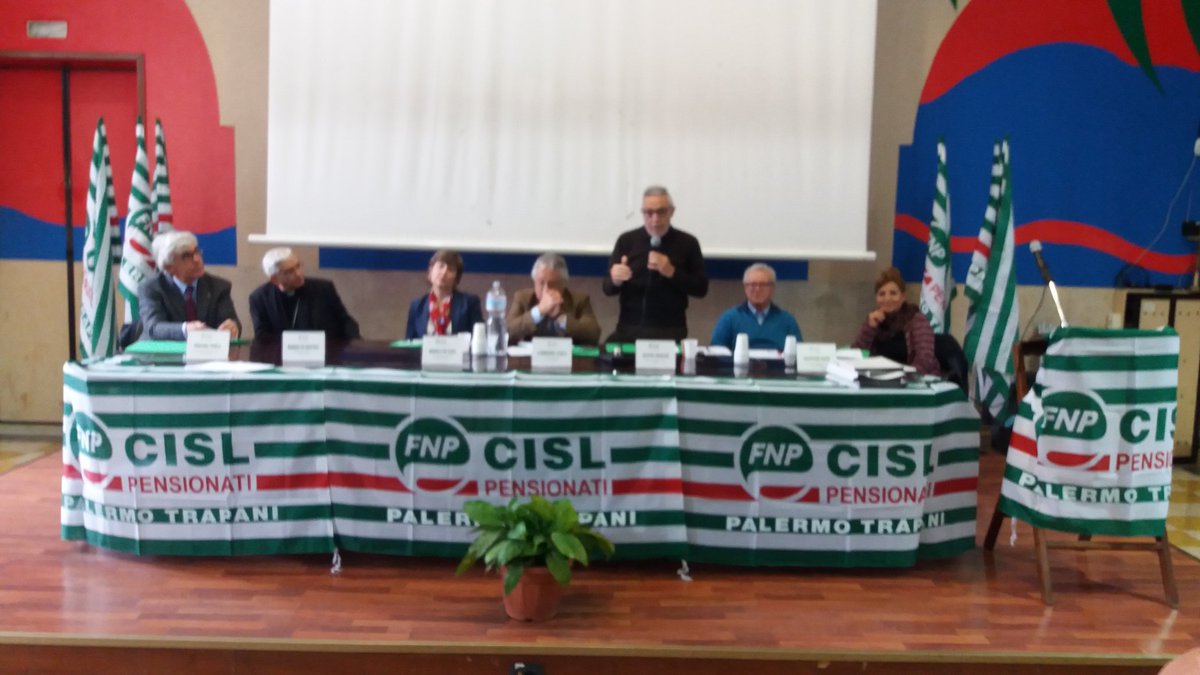 fnpcislpatp's tweet photo. @AlfioGiulio importante per noi porre sempre al centro la Persona uomo e donna, giovane e anziano @FNPSicilia1 @mimmodimatteo https://t.co/4jNKzoHJhW