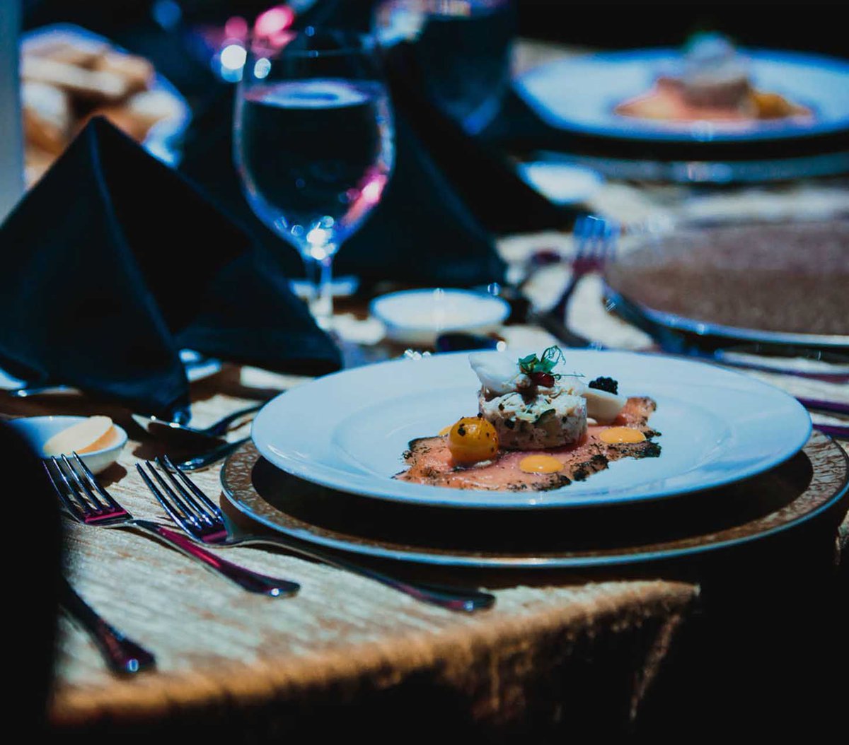 wearepopup's tweet photo. #Onceuponatimepresents Dining amongst toys until December 24 in Mayfair London @oncepresents
https://t.co/R0m75wCUE2 https://t.co/lQ22fP2Kni