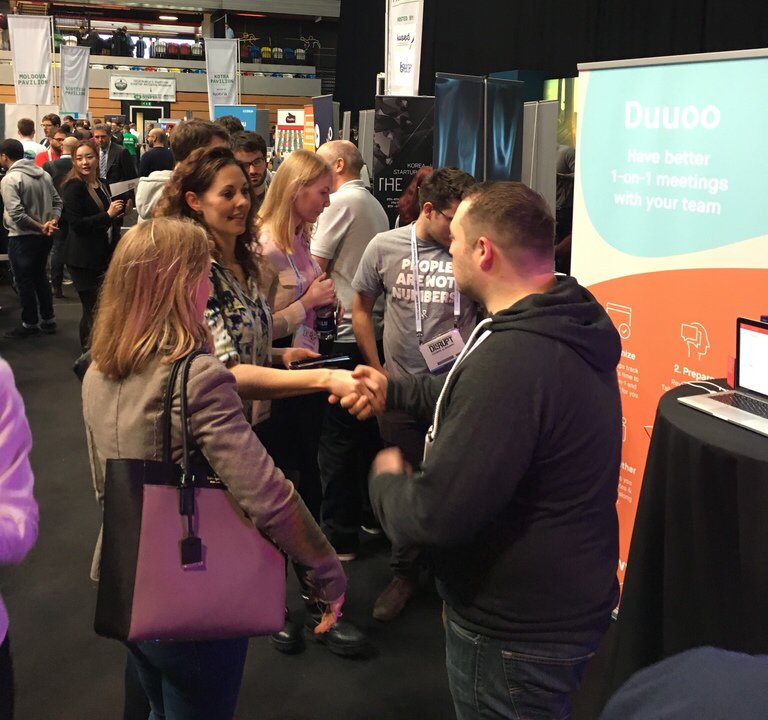 duuooio's tweet photo. Talking to lots of interesting people at @TechCrunch #TCDisrupt. Come say hi to us and hear more #HR #EmployeeEngagement #disruptHR https://t.co/UhzpNLQOVB