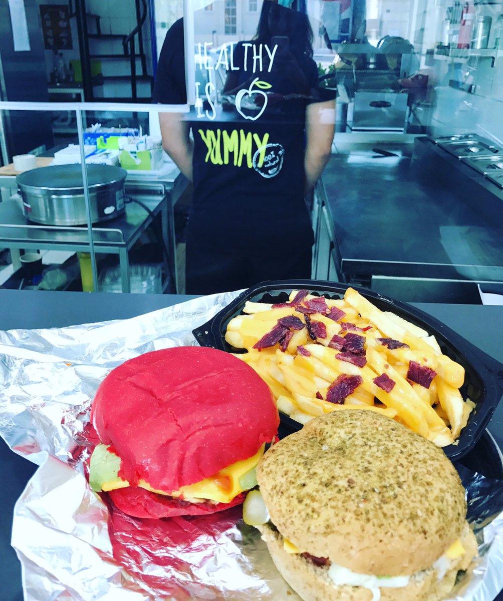 questandmark's tweet image. New Fresh Organic post up on the blog about my newest healthy find @fahadandabadi questandmark.com/2016/12/06/org… #HealthyisYummy #foodies