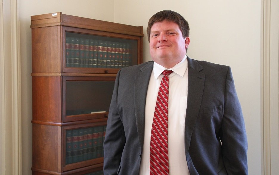 Genesee_Sun's tweet photo. #LivCo to Appoint #Attorney Hayden Dadd as First Ever #ConflictDefender
https://t.co/mKrevEgVUe https://t.co/vsu5m9Zgcz