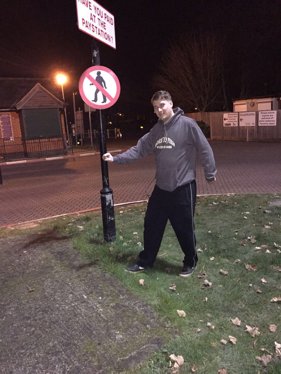 willdocherty_'s tweet photo. Does what he wants https://t.co/xiZpsejx1D