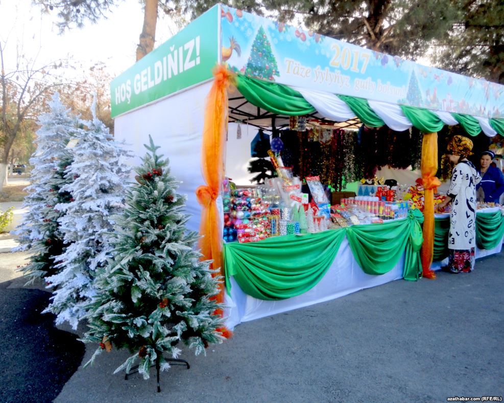 #Ashgabat #News #Turkmenistan #CentralAsia #AzatlykRadiosy #newyear #newyearpreparation #tree #newyear2017 
Aşgabat Täze ýyla taýýarlanýar