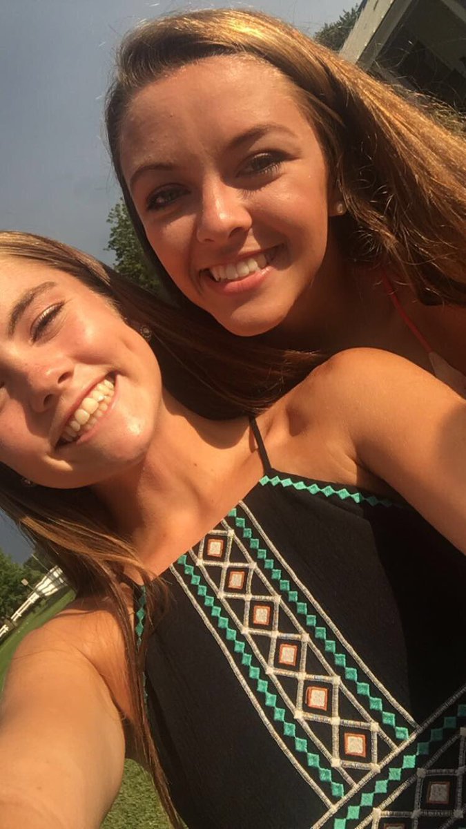 tallylott's tweet photo. happy birthday boo thang @KelseyDonald hope your day is filled with himym and bojangles ily #itsapproaching #japanties #twin #drake 💗✨💸🎉 https://t.co/tn4Y7mfRr1