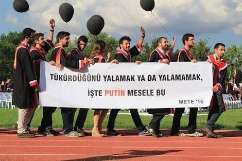 #6AralıkDünyaÖzürDilemeGünü . Kimse bizi özür dilemekle sınamasın .