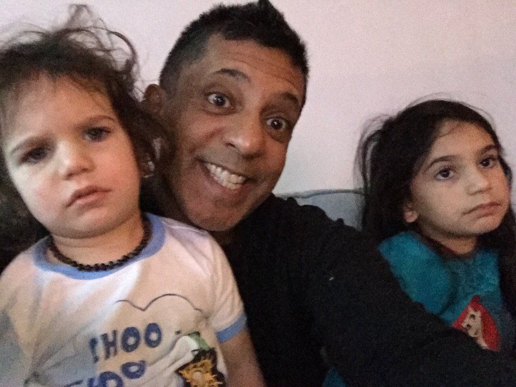 nahrafdamha's tweet photo. Happy wake up!!!
#notsomuch #happymornings #familylife #dadlife #toughdaddy https://t.co/I6HTA1iG8c