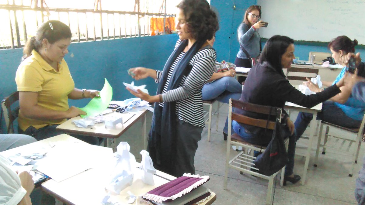 PRESENTES JORNADA DE PRACTICAS EDUCATIVAS TRANSFORMADORAS.05-12-16 @ClifpC <a href="/circuito6Car/">circuito 6 cardenas</a> <a href="/Crazet2011/">Crazet2011</a> @fasoro1975