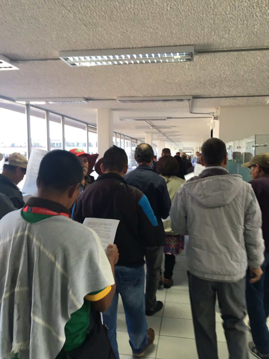 cutcolombia's tweet image. A esta hora se realiza mitin de @SINTRAINCODER en protesta por el despido de más de 500 trabajadores del #INCODER. Foto: @estefanisuper