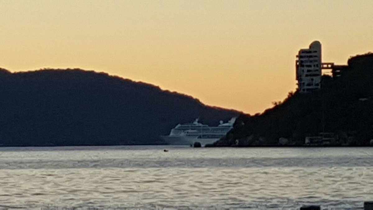 #FelizMartes Arriba el 7° crucero de la temporada <a href="/OceaniaCruises/">Oceania Cruises</a> #MVSirena con más de 1 mil personas abordo