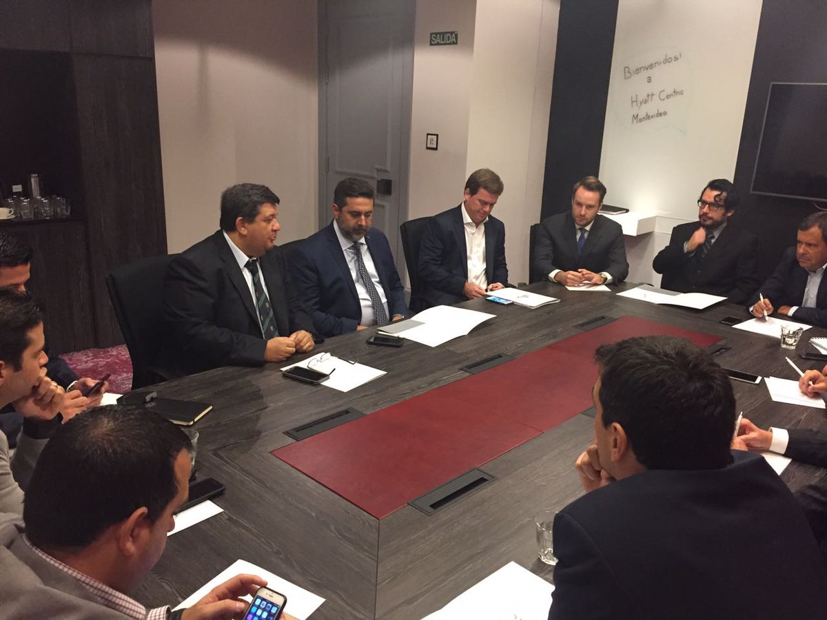 LigaSCF's tweet photo. El Comité Ejecutivo de la LSCF trabaja junto a autoridades de la ECA, previo a la Asamblea General. https://t.co/cLadSv4nw3