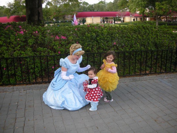 advantageapps's tweet image. My  precious niece, Our Disney girl. Tough road ahead but she's a mighty girl. #Disney. ow.ly/XbdD306QKjm