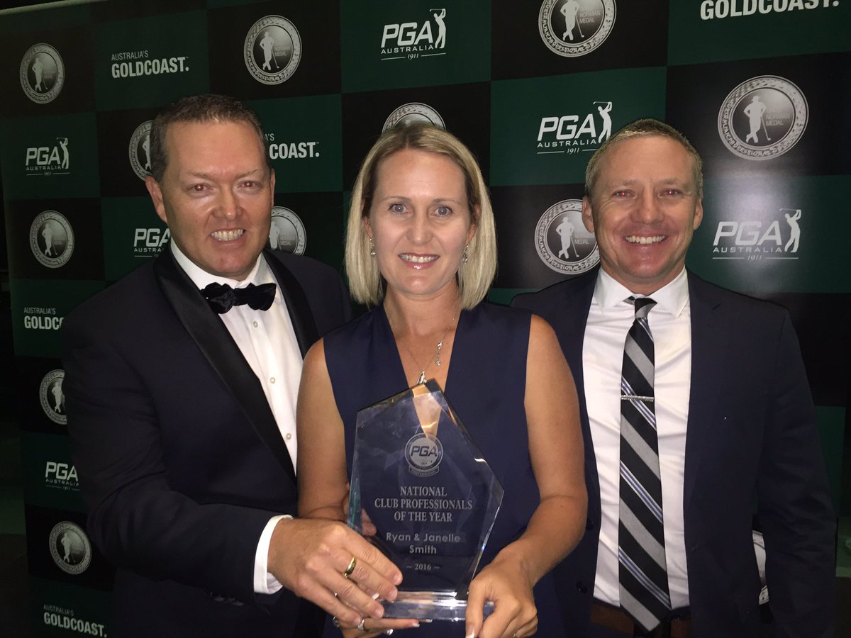 PGAofAustralia's tweet photo. The 2016 PGA National Club Professionals of the Year - Ryan and Janelle Smith of Charlestown GC #GNMedal #AusPGA https://t.co/8vRYGAOWUa