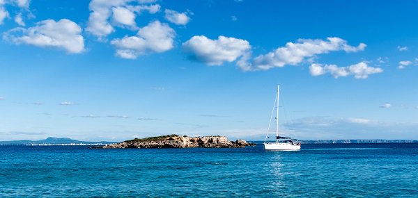 FiloventItalia's tweet photo. Next stop #Croazia! Non c'è niente di meglio di un viaggio in barca nelle bellissime acque croate! ;) ⛵️
https://t.co/AqLV8xGbIo https://t.co/eSAJANu6Iv