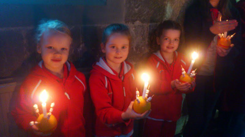 margaretkiaora's tweet photo. Christingle Service 10.30am St Oswalds Parish Church #Filey for Childrens SocietySUNDAY 4th December @Filey_UK @OfficialFiley @YorkCandY https://t.co/uvcIwe7LaZ