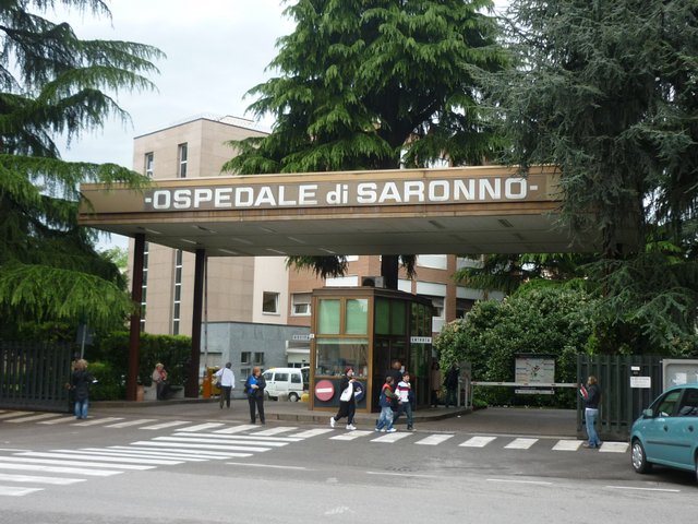 Morti sospette in corsia a Saronno, il medico e l'amante infermiera accusati di 5 omicidi