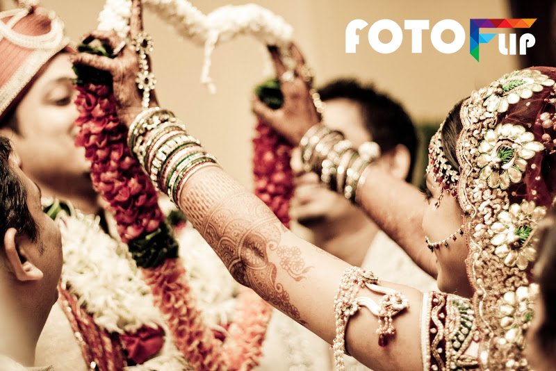 dofotoflip's tweet photo. Something truly #amazing about the #wedding _ceremony. #traditions the vows and all your emotional #family #members 
https://t.co/vENUB18sWK https://t.co/IGoBi2Ek41
