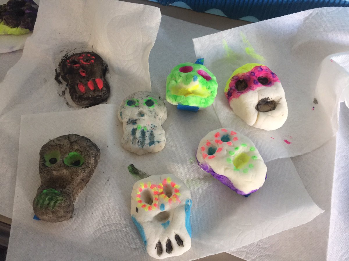 donsworldlang's tweet photo. Spanish 1 students creating salt clay skulls! https://t.co/vGQaAOOXjd
