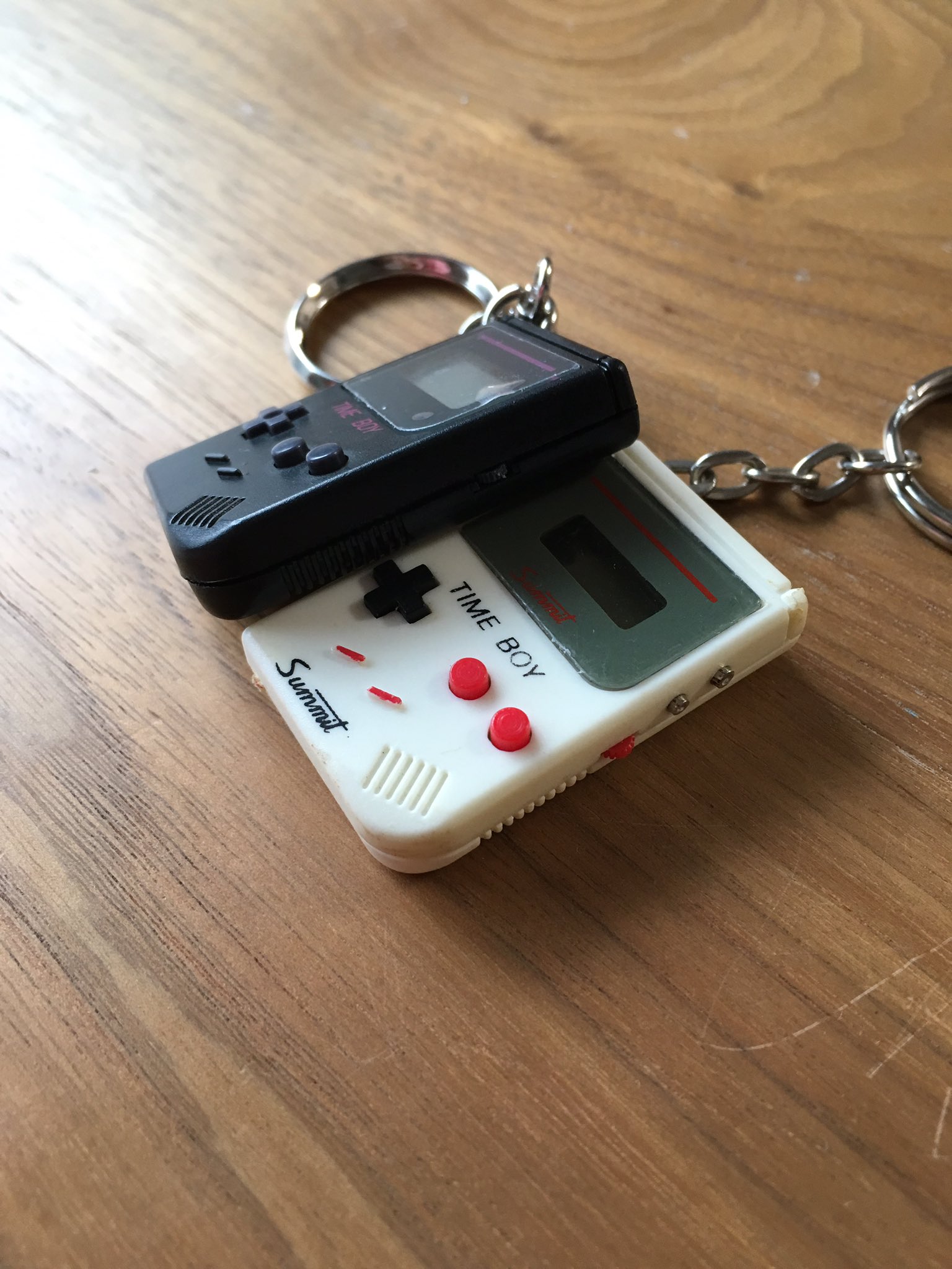 Time boy ゲームボーイ型キーホルダー - SUTEKI