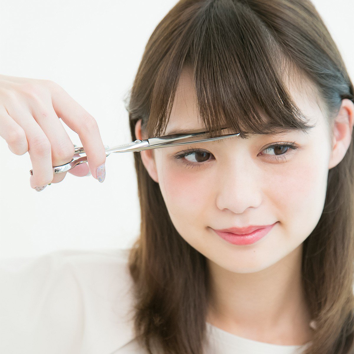 マキア編集部 No Twitter 伸びてしまった前髪を自分でカットして失敗したことのある人 多いのでは セルフカットでもバランスよくカットできるコツをプロに教えてもらいました T Co Ud1ytske7g 前髪 切りすぎ セルフカット マキア編集部 No Twitter 伸びてしまった前髪を自分でカットして失敗したことのある人 多いのでは セルフカットでもバランスよくカットできるコツをプロに教えてもらいました T Co Ud1ytske7g 前髪 切りすぎ セルフカット