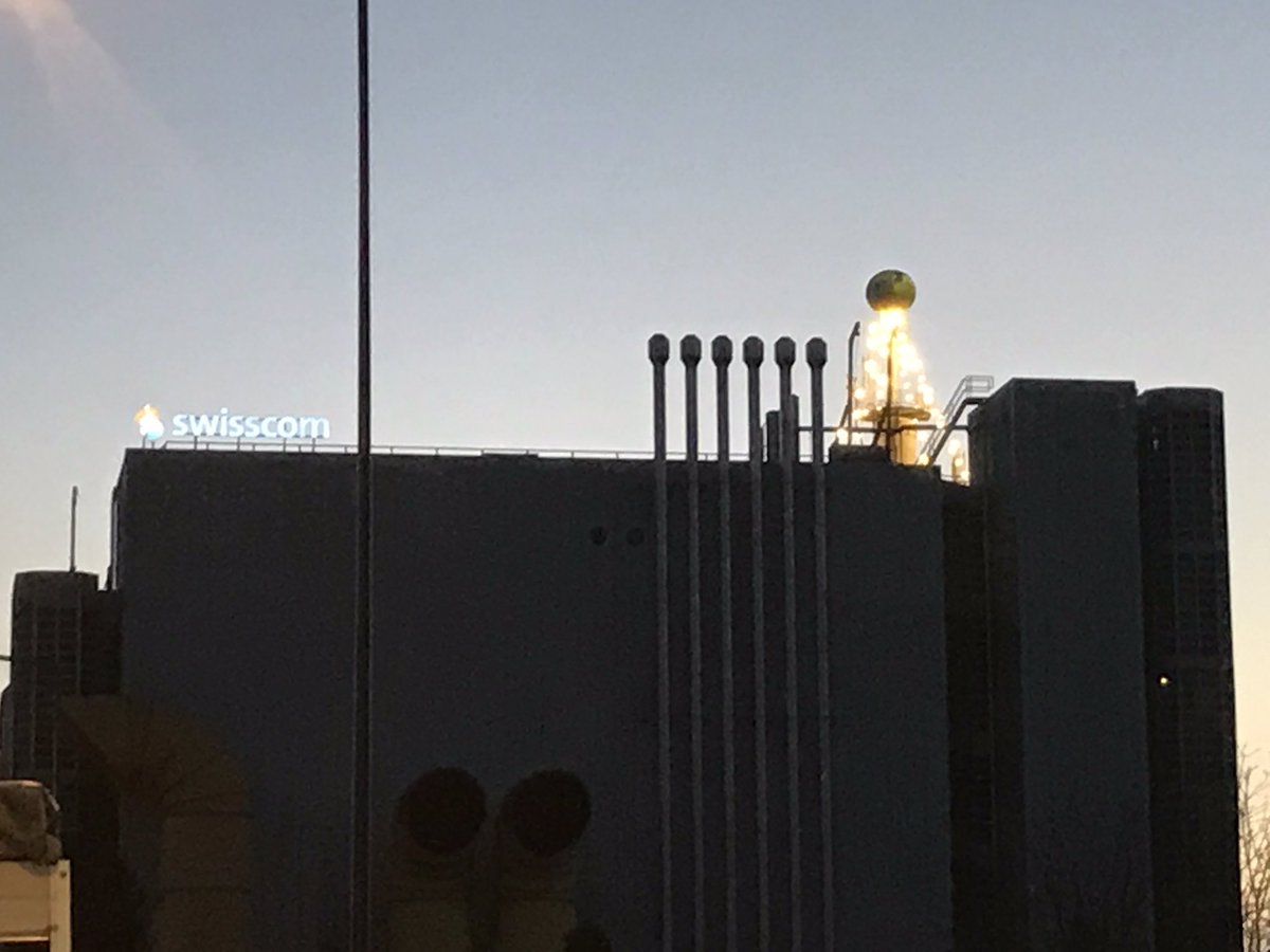 Weihnachtliche Stimmung im Swisscom #RZ #DC #TelehouseMetro