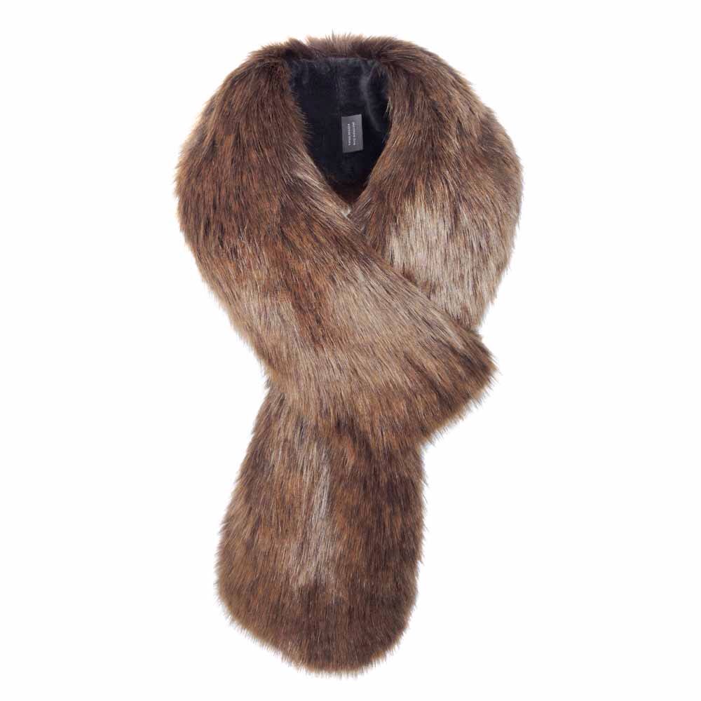 greatbritishop's tweet photo. It's a freezing cold morning,we have some more elegant #fauxfur #loopscarves & #huffs in stock,ideal for keeping warm this winter.
#scarves https://t.co/vEkeifKzgj