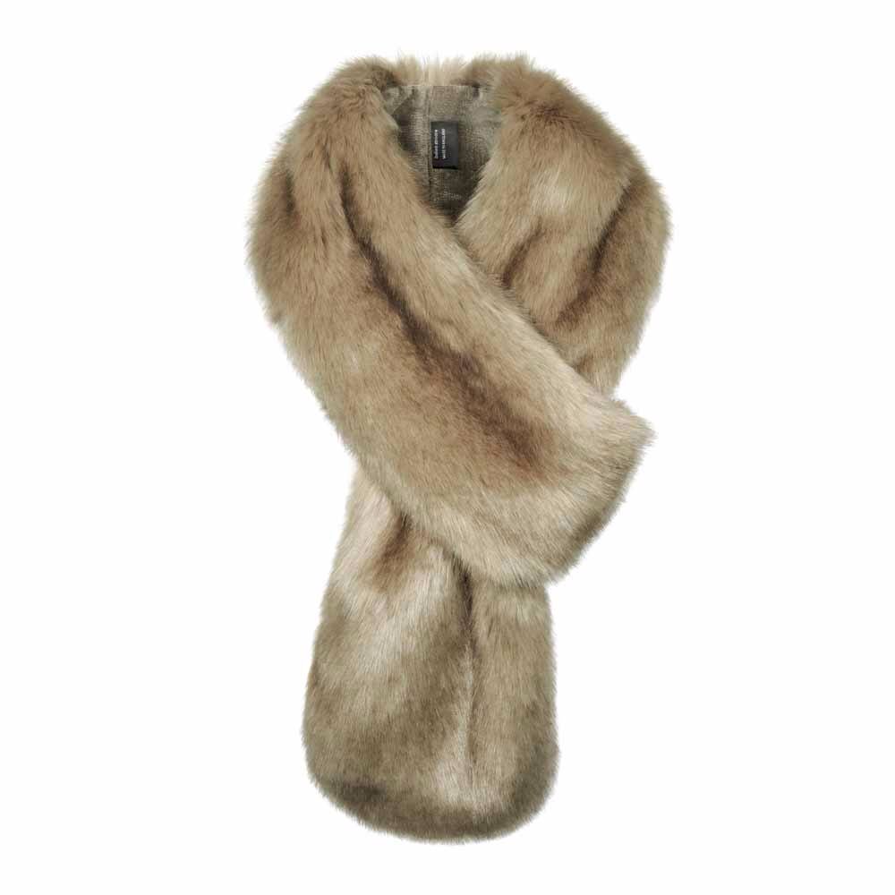 greatbritishop's tweet photo. It's a freezing cold morning,we have some more elegant #fauxfur #loopscarves & #huffs in stock,ideal for keeping warm this winter.
#scarves https://t.co/vEkeifKzgj