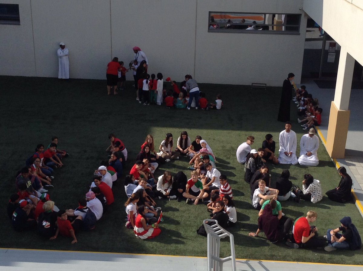 cage_kitamura's tweet photo. #GISReds UAE body sign https://t.co/vF6q05EZfy