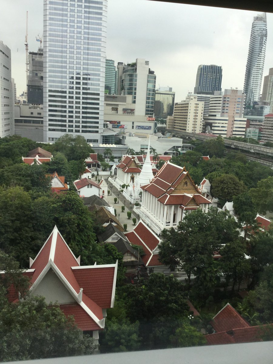 The #view from my #window #mindfulness🙏🏼 <a href="/bkmagazine/">BK Magazine</a> #thailand <a href="/bangkokexpats/">Bangkok Expats</a> #temple