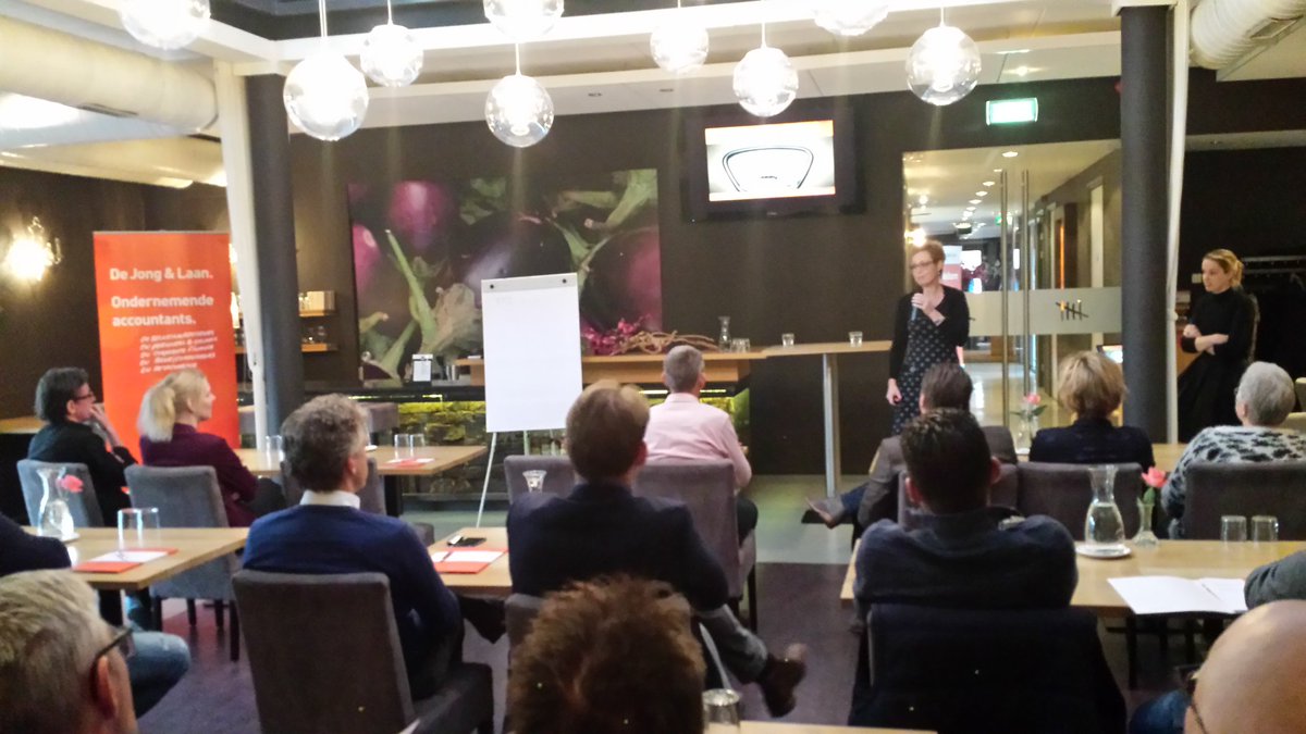 Seminar dashboarding <a href="/jonglaan/">de Jong & Laan</a> #Dedemsvaart Juiste informatie op juiste moment. Goede opkomst, leuke groep ondernemers! <a href="/CuliKiewiet/">Restaurant Kiewiet</a>