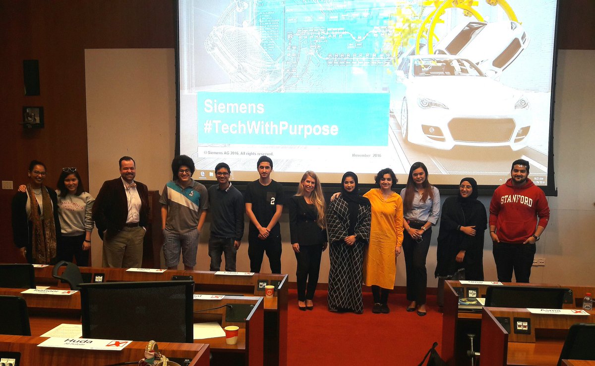 OphelieJanus's tweet photo. Thanks #BSE16 @CarnegieMellonQ for hosting @siemens_me this morning. Interesting discussion on role of tech to become #CarbonNeutral https://t.co/PxY67crIty