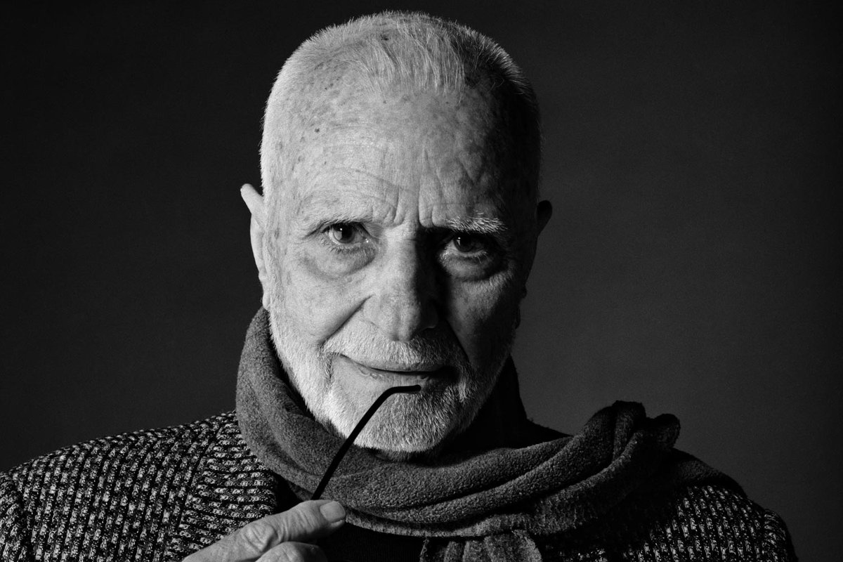 Wirebook_ltd's tweet photo. "La vera felicità è la pace con se stessi. E, per averla, non bisogna tradire la propria natura."
#Monicelli
https://t.co/q9Zzwoxy9f https://t.co/vucvH1Fn42