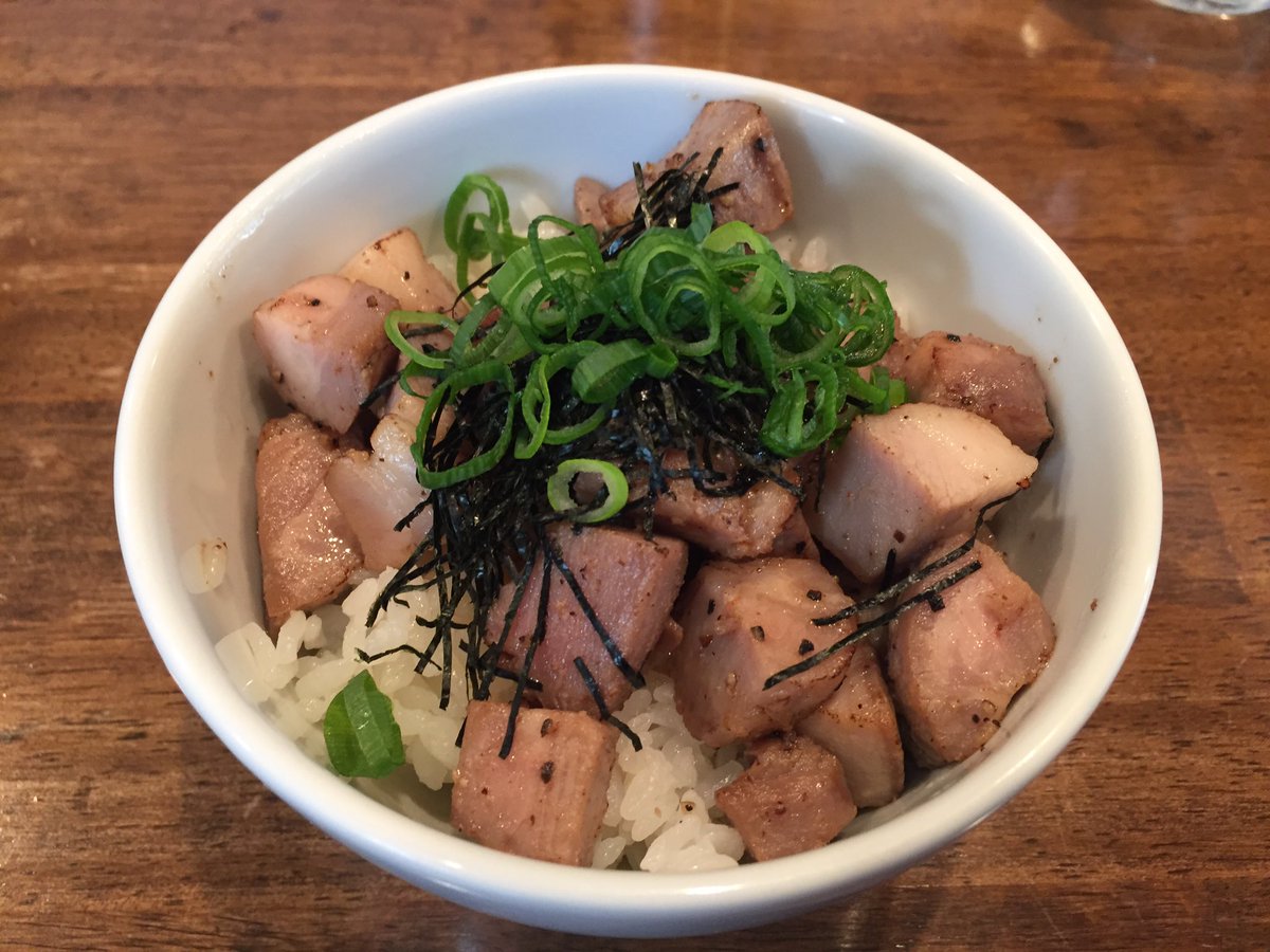 2016-11-26

【鳴龍】@新大塚

ミシュラン☆獲得

誠におめでとうございました！！

もう、当分、食べに行けなくなるかもです…(><)😂😹