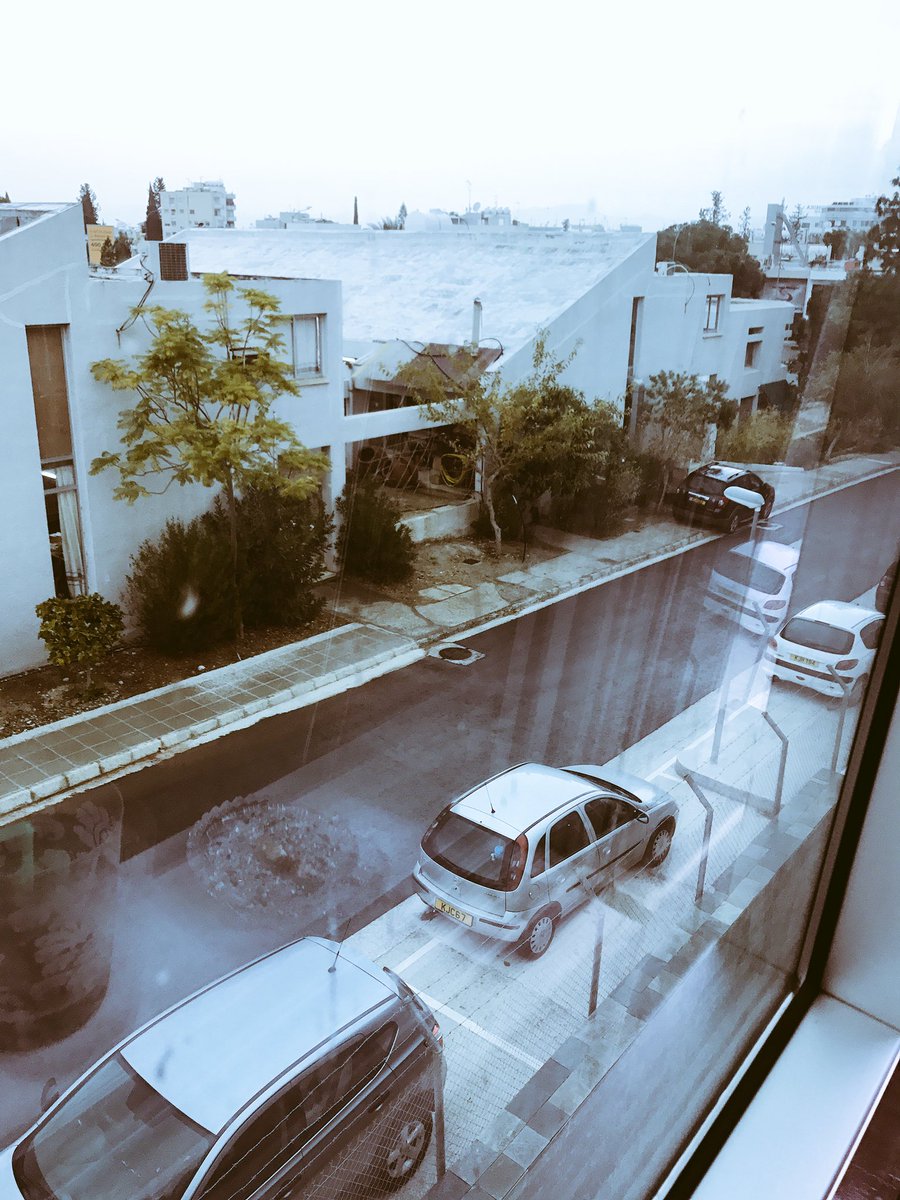 BellaApoel's tweet photo. Βρέξεεεεε!!! Please!!!!! #rain #winterfinally #inneedofrain https://t.co/1VzJjf5aWj