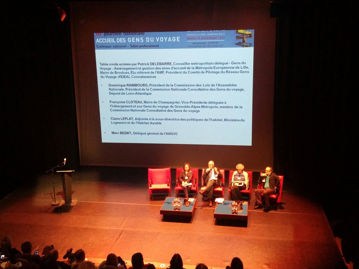 reseaugdv's tweet photo. 1ère Table Ronde - Solutions d'habitat novatrices @DeputeRaimbourg @patdelebarre  #loi  #Raimbourg  #GDV10 https://t.co/8zo9sR847m