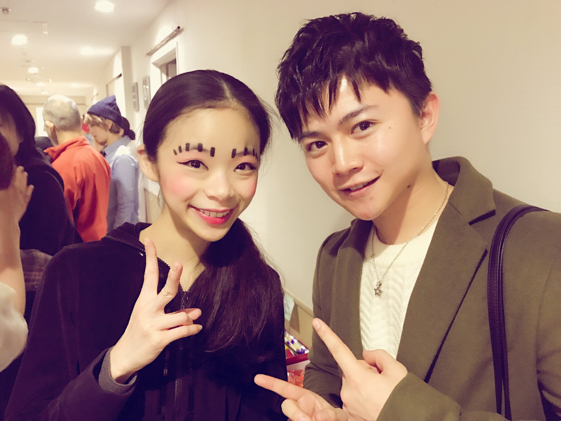 西井幸人 映画 告白 の共演以来可愛がっていただいている松たか子さんが出演している舞台 メトロポリス 観劇してきました 照明や装置を駆使して作り出される世界がすごく特殊で 印象的でした そしてセリフと体による表現 勉強になりました 写真 西井幸人 映画 告白 の共演以来可愛がっていただいている松たか子さんが出演している舞台 メトロポリス 観劇してきました 照明や装置を駆使して作り出される世界がすごく特殊で 印象的でした そしてセリフと体による表現 勉強になりました 写真