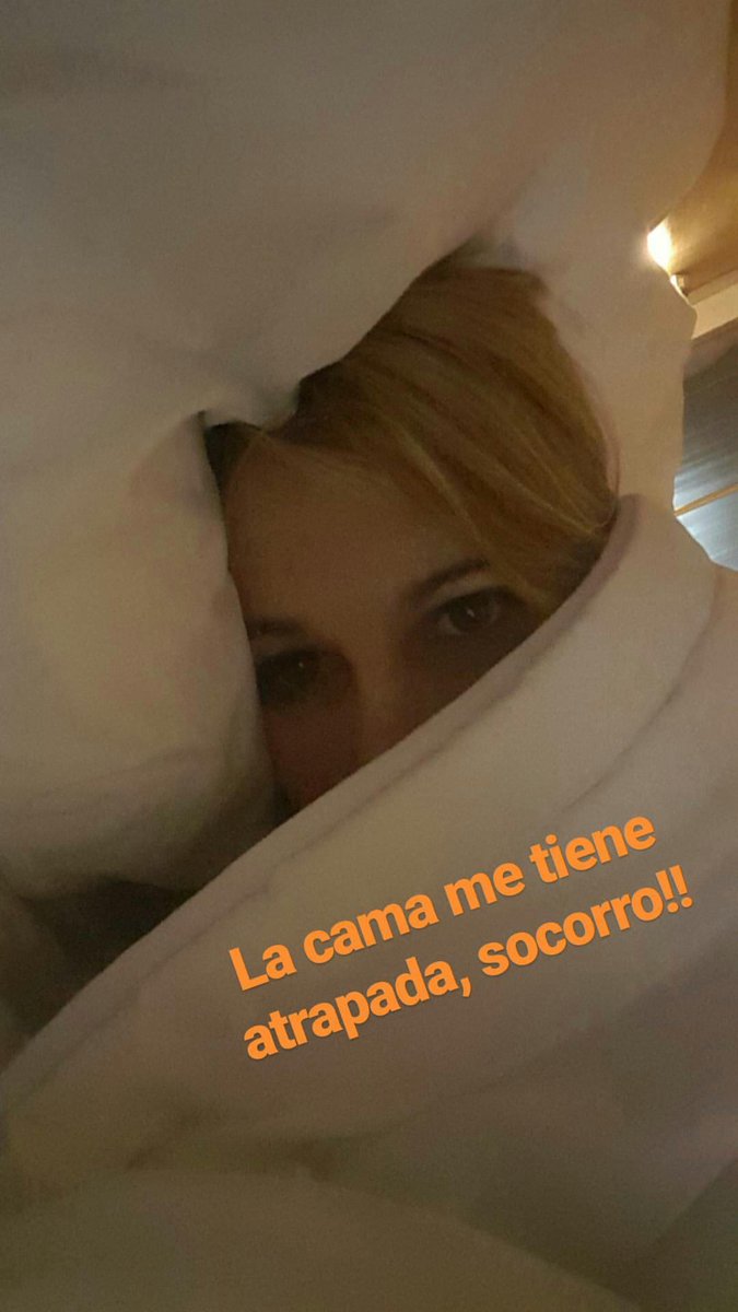 Dangelisa's tweet photo. Ohayo......😴😴 https://t.co/4MejBTk9iN