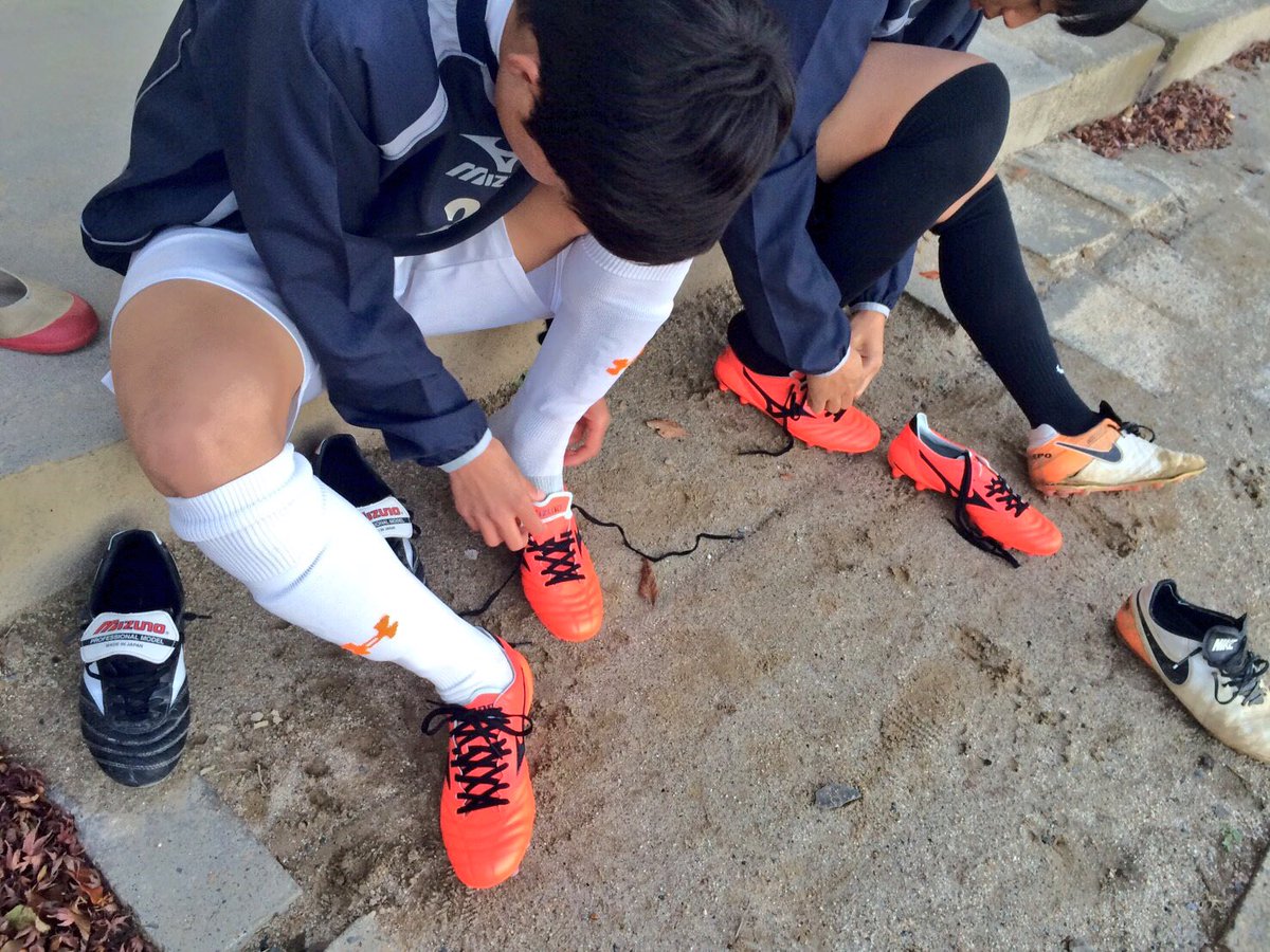 MIZUNO_FTB_jp's tweet photo. 【試履き会レポート】
本日は埼玉県の #川口東高校 にて開催しました。
寒い中でしたが活気ある練習でした！選手の皆さんレギュラー目指して頑張って下さい！
#mizuno_JAPANSPIRIT  #モレリアネオ2 #IGNITUS4 #BASARA101 https://t.co/cUTp7dBoKA