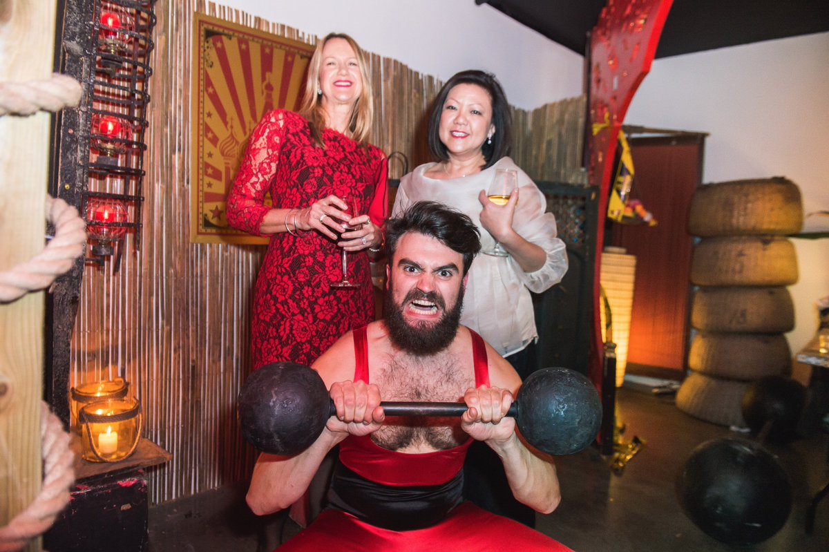 Thrilled to be featured in <a href="/FT/">Financial Times</a>'s How to Spend It last weekend. Takes us back to one of our fave parties of 2016...
howtospendit.ft.com/art/118801-the…