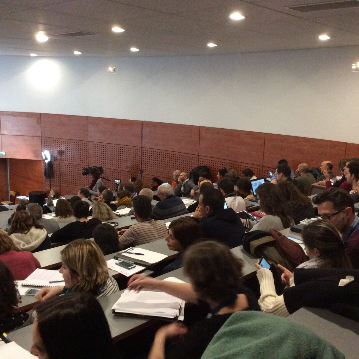 reseau_canope's tweet photo. 2e table ronde en ce moment au @CnamPCH #AteliersCanopé #Chasseneuil #médiation https://t.co/67Z6qeBnRt