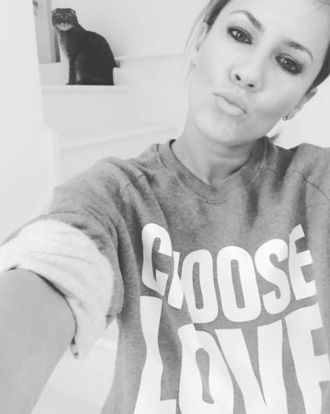 MediaEyeTweets's tweet image. Jude Law, Judi Dench, @BigBoyler and @carolineflack1 #CHOOSELOVE for @HelpRefugeesUK ow.ly/2fVF306CYl4