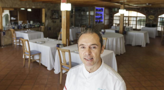 comoju's tweet photo. Estos son los restaurantes valencianos premiados con los soles de la Guía Repsol @GuiaRepsol https://t.co/D7SzzIk8F8 #SolesRepsol2017 https://t.co/70S11F9MVS